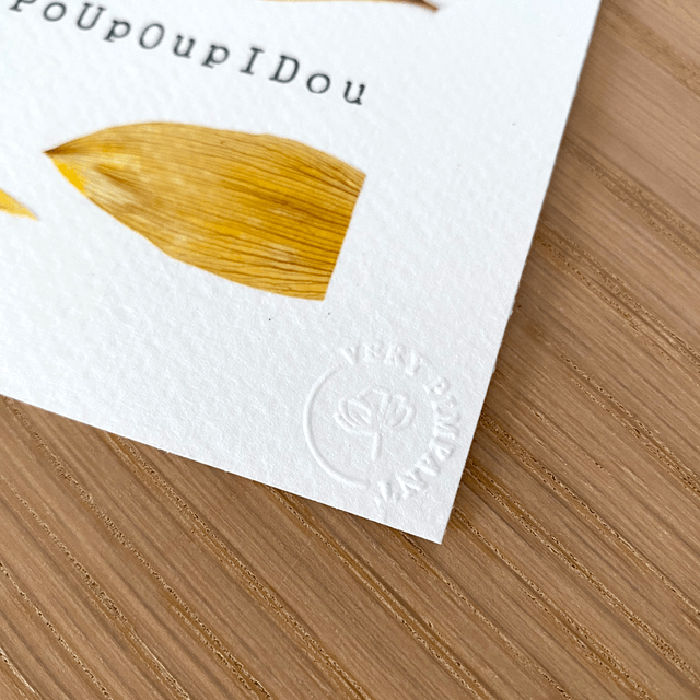 Yellow poupoupidou 